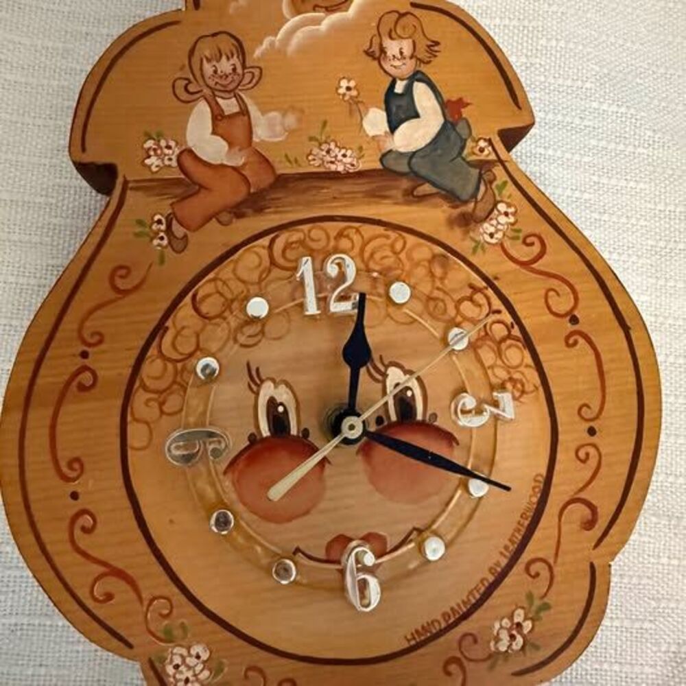 Vintage Hand Painted Leatherwood Wooden Wall Clock - Picture 8 of 8